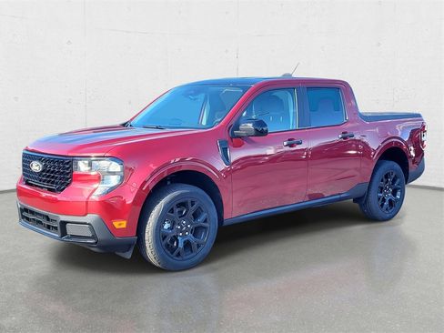 New 2025 Ford Maverick XLT w/ Black Appearance Package image 4