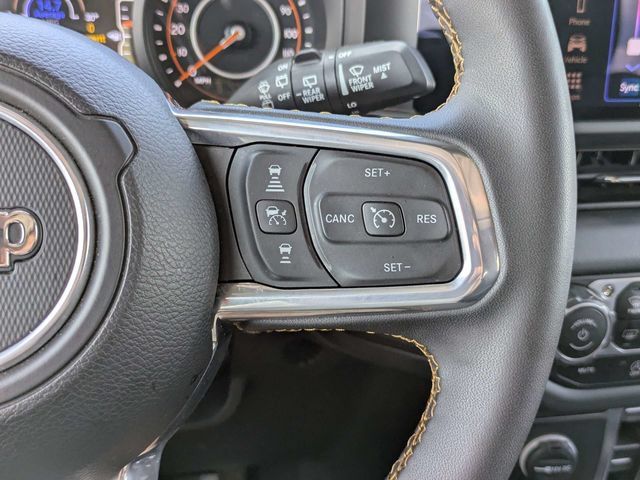 Used 2025 Jeep Wrangler Unlimited Sahara AWD/4WD image 26