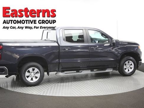 Used 2022 Chevrolet Silverado 1500 LT w/ Convenience Package II AWD/4WD image 43