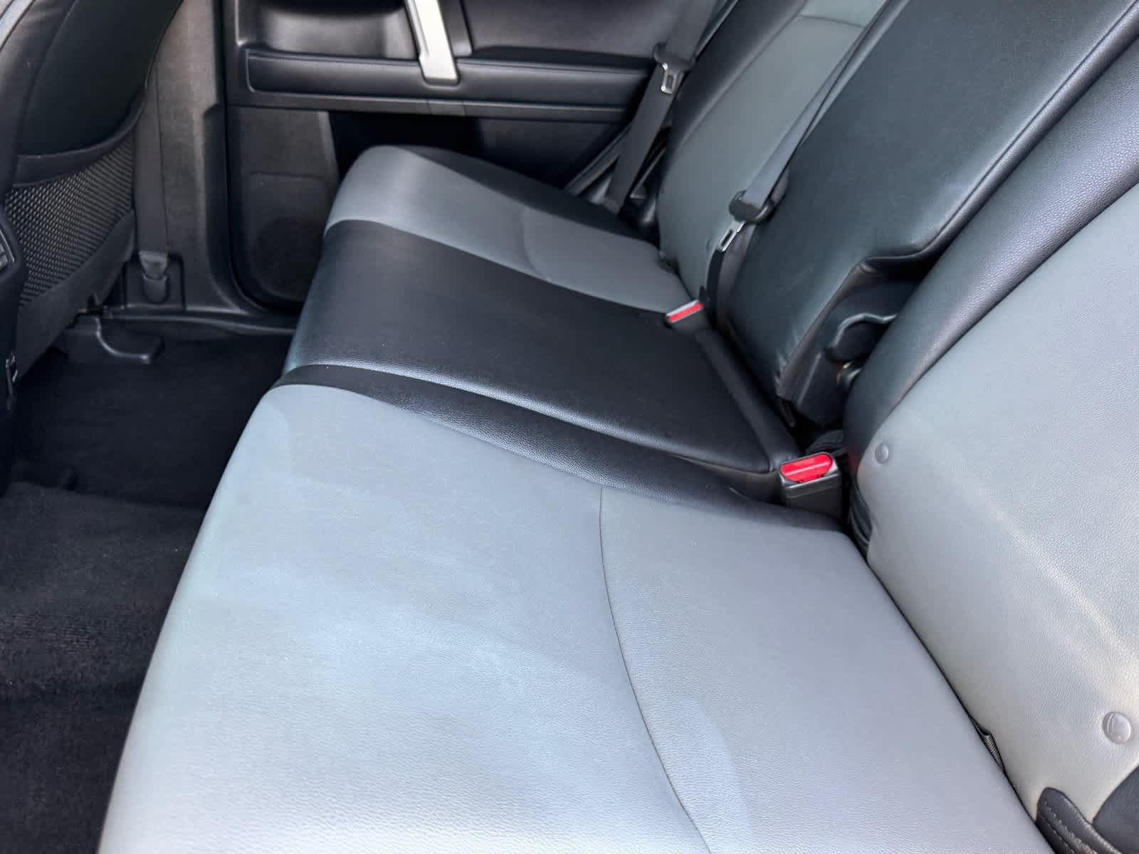 Used 2018 Toyota 4Runner SR5 Premium AWD/4WD image 27