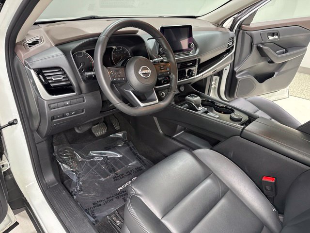 Used 2023 Nissan Rogue SL AWD/4WD image 11