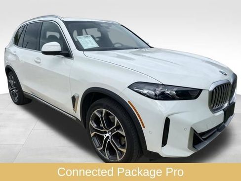 Used 2024 BMW X5 sDrive40i w/ Parking Assistance Package RWD image 4