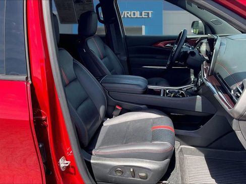 Used 2024 Chevrolet Traverse RS w/ LPO, Floor Liner Package image 30