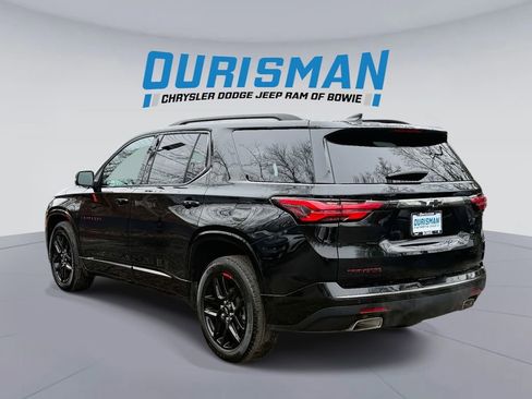 Used 2023 Chevrolet Traverse Premier w/ Redline Edition image 4