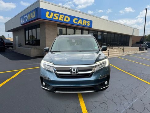 Used 2019 Honda Pilot Touring image 3