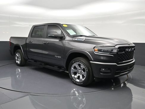 Used 2025 RAM 1500 Big Horn AWD/4WD image 5
