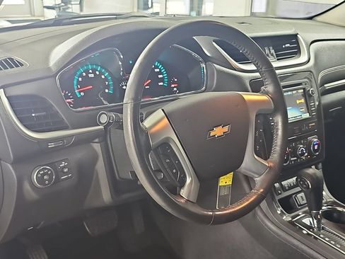 Certified 2017 Chevrolet Traverse Premier FWD image 22