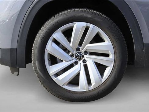 Used 2021 Volkswagen Atlas Cross Sport SE AWD/4WD image 9