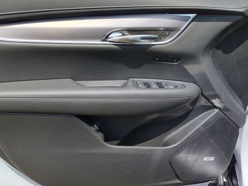 New 2025 Cadillac XT6 Luxury w/ LPO, Premium Carpet Package image 11