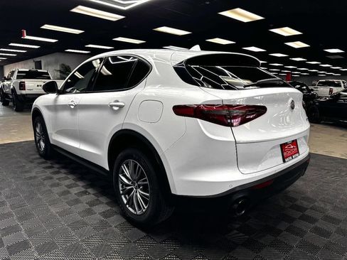 Used 2023 Alfa Romeo Stelvio Sprint RWD image 11