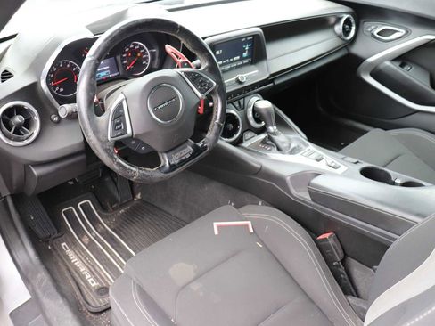 Used 2017 Chevrolet Camaro LT RWD image 10