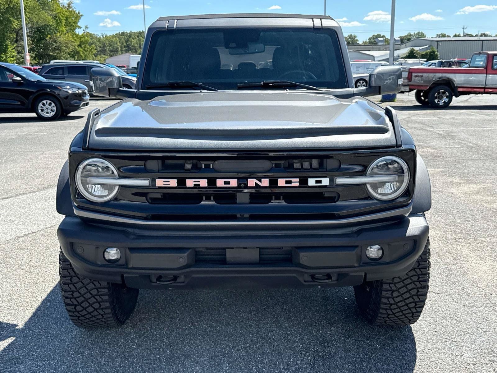 Used 2023 Ford Bronco Outer Banks w/ Sasquatch Package AWD/4WD image 6
