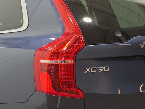 Used 2021 Volvo XC90 T6 Inscription w/ Advanced Package image 38