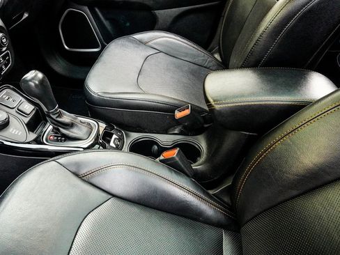 Used 2017 Jeep Compass Limited w/ Navigation Group image 20