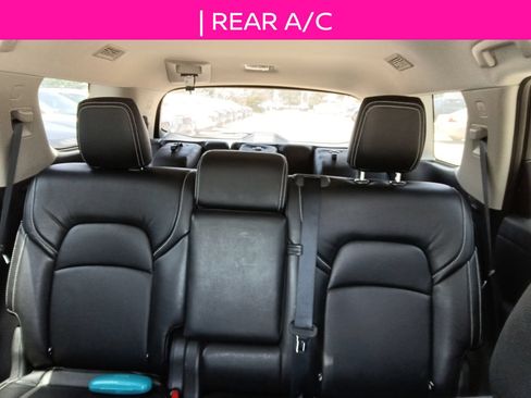 Used 2022 Nissan Pathfinder SV w/ SV Black Package FWD image 17