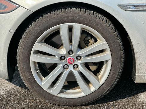 Used 2016 Jaguar XJ L Portfolio image 22