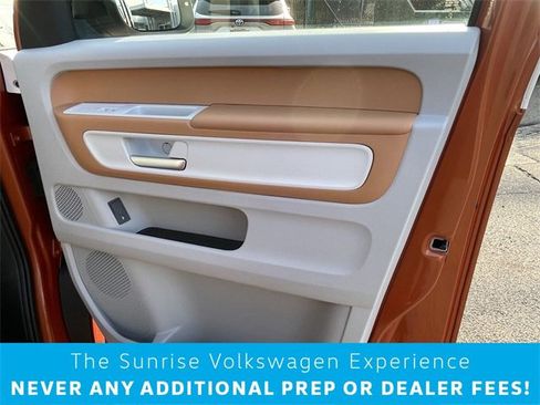 New 2025 Volkswagen ID. Buzz 1st Edition image 31