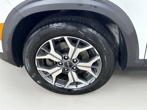 Used 2023 Kia Seltos EX image 10