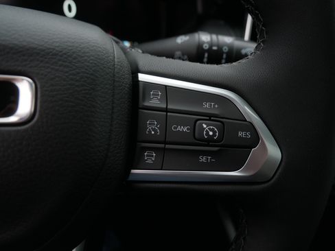 New 2026 Jeep Compass Limited w/ Sun, Sound & Navigation Group image 9