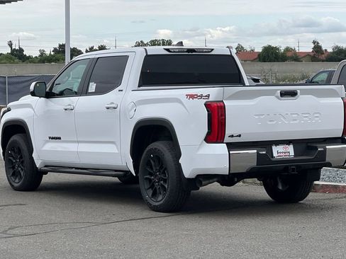 New 2026 Toyota Tundra SR5 AWD/4WD image 6