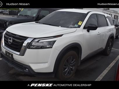 Used 2024 Nissan Pathfinder S