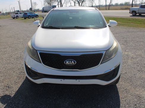 Used 2016 Kia Sportage LX image 2