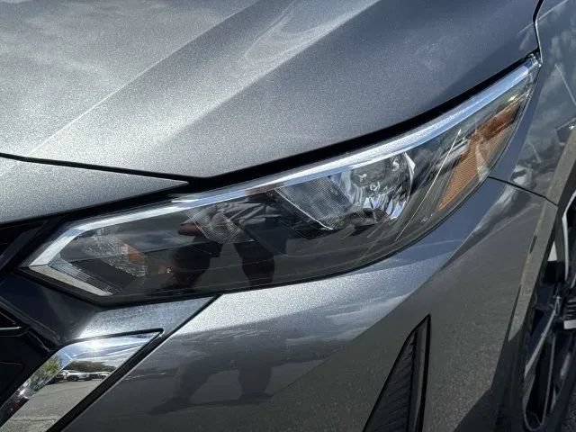 Certified 2025 Nissan Sentra SV FWD image 10
