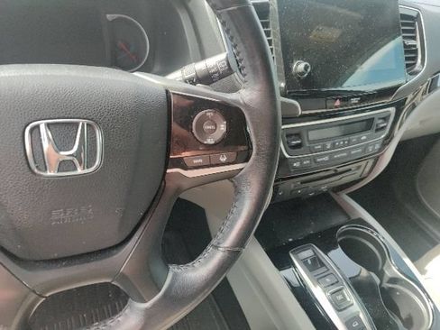 Used 2019 Honda Pilot Touring image 23