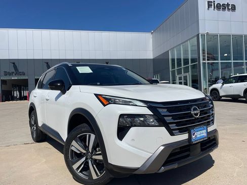 Certified 2024 Nissan Rogue SL FWD image 1