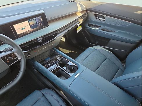 New 2026 Nissan Murano Platinum image 10