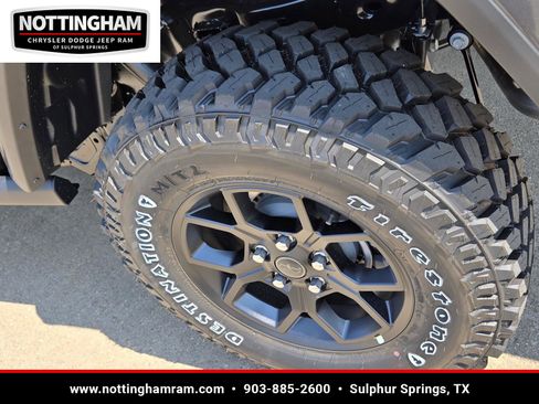 New 2025 Jeep Gladiator Willys image 6