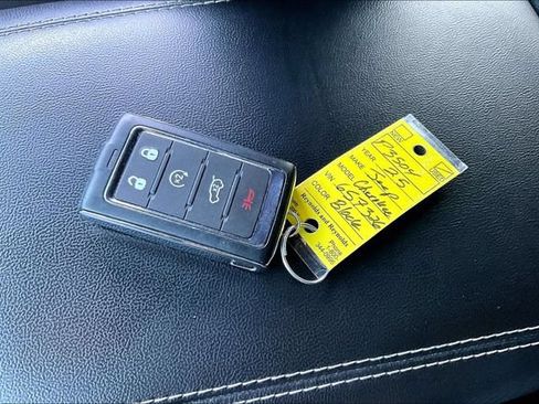 Used 2025 Jeep Grand Cherokee Altitude AWD/4WD image 34