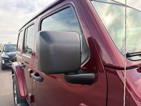 Used 2021 Jeep Wrangler Unlimited Sahara w/ Uconnect 4C Nav & Sound Group AWD/4WD image 6