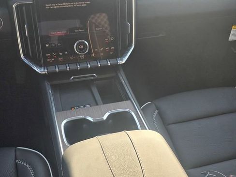 New 2026 GMC Acadia Denali image 16