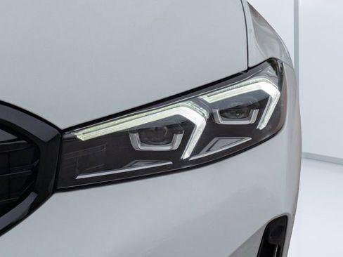 Used 2024 BMW M340i w/ Premium Package image 9