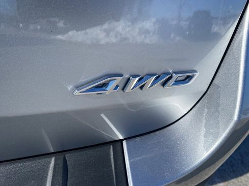 Used 2021 Ford Explorer XLT image 16