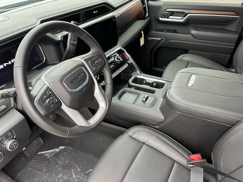 New 2026 GMC Sierra 2500 Denali w/ Denali Reserve Package image 9