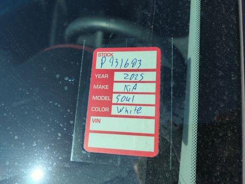 Certified 2025 Kia Soul GT-Line w/ GT-Line Technology Package image 6