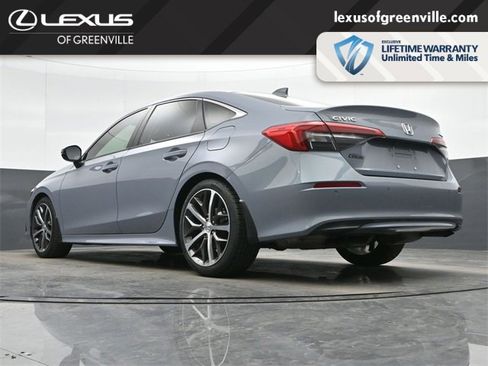 Used 2022 Honda Civic Touring image 14