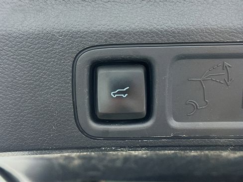 Used 2024 Ford Expedition Max XLT image 31