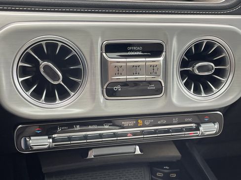 Certified 2025 Mercedes-Benz G 63 AMG AMG G 63 SUV image 32