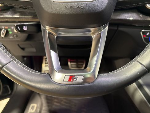 Used 2018 Audi SQ5 Prestige w/ Prestige Package image 24