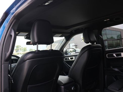 Used 2020 Ford Explorer XLT w/ Equipment Group 202A image 24