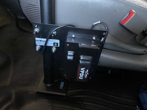 Used 2021 Chevrolet Express 2500 RWD image 54