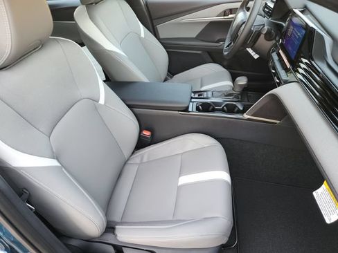 New 2026 Toyota Camry SE FWD image 12