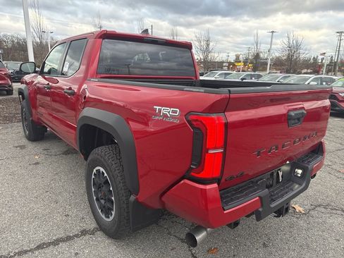 New 2025 Toyota Tacoma TRD Off-Road image 18