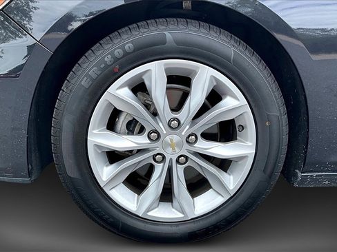 Used 2023 Chevrolet Malibu LT image 31