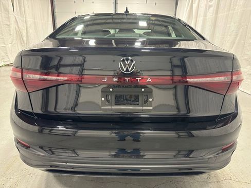 Used 2025 Volkswagen Jetta S image 6
