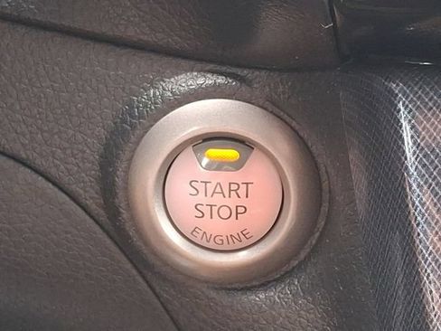 Used 2019 Nissan Sentra SR FWD image 15
