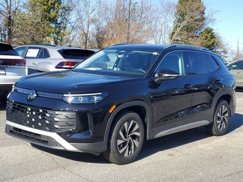 New 2026 Volkswagen Tiguan S FWD image 31